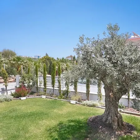 Royal 4 Bedroom Seafront * Ayia Napa